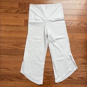 Lululemon capri yogi pants/leggings